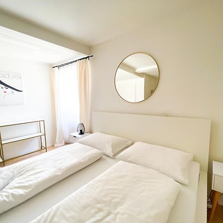 Contactless Self-Check-In - Stayhere Central City Suite 1 Graz Exterior photo